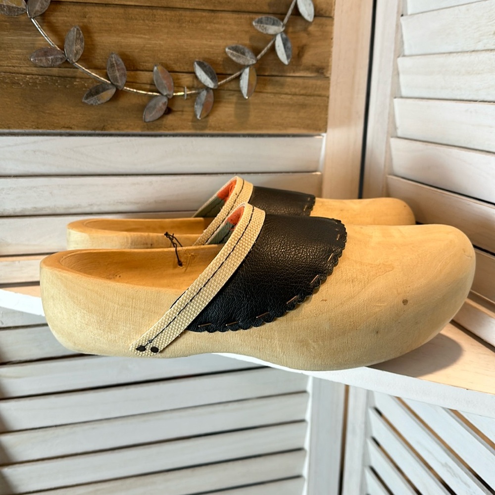 W.U Qualitatsholzschuhe wooden clogs - Picture 1 of 4